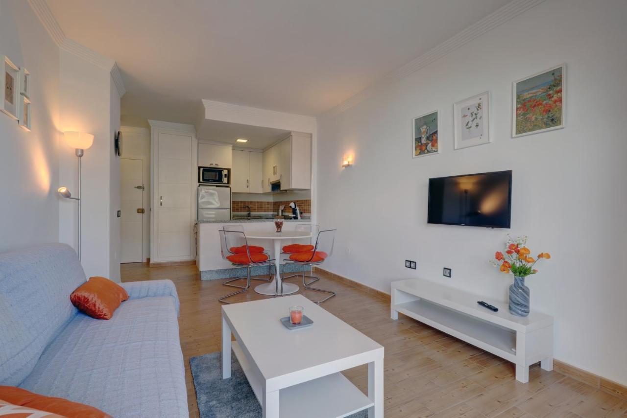 074 - Fabulous Sea View Apartment In Benal Beach Complex Benalmádena Buitenkant foto