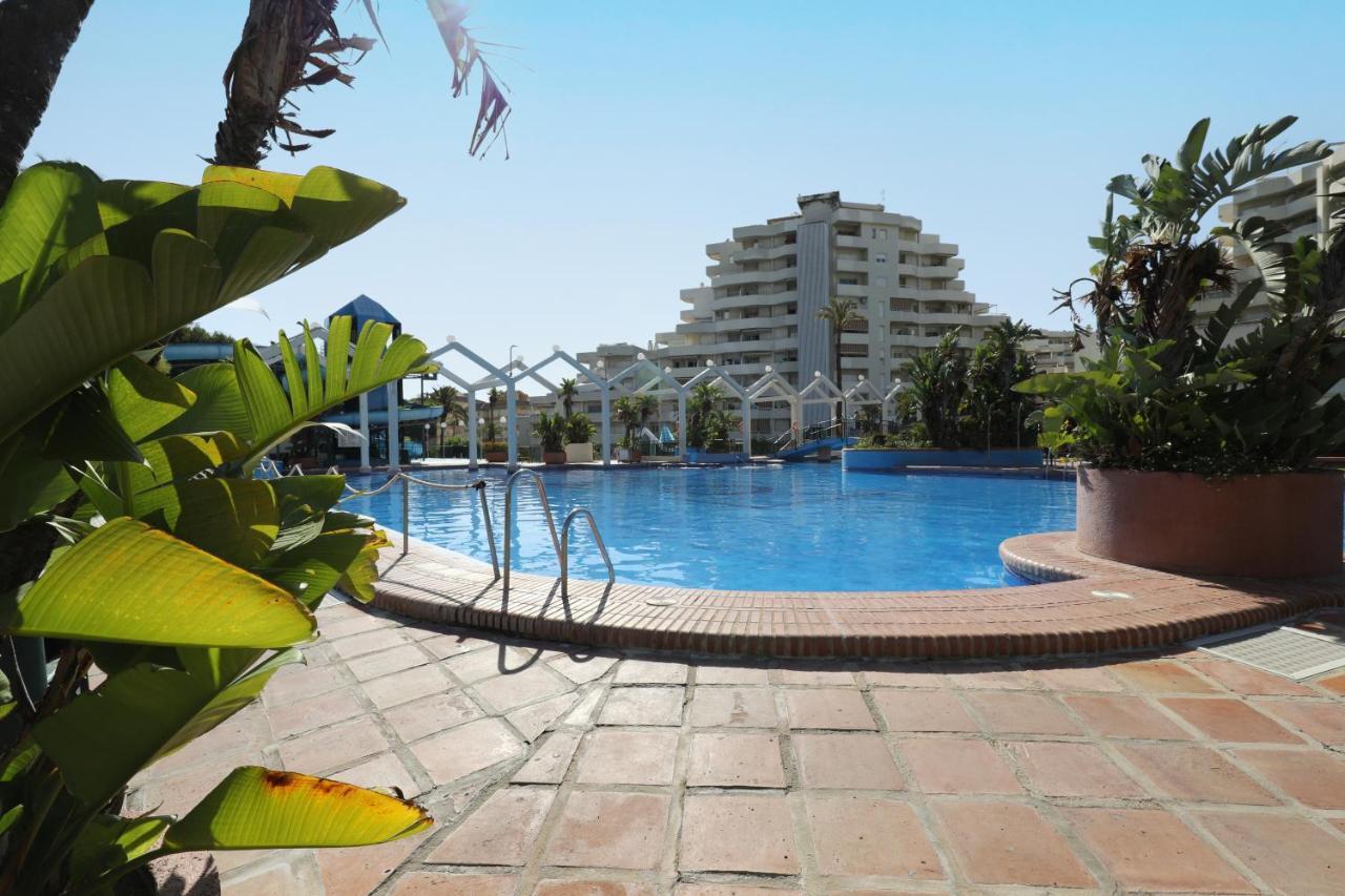 074 - Fabulous Sea View Apartment In Benal Beach Complex Benalmádena Buitenkant foto